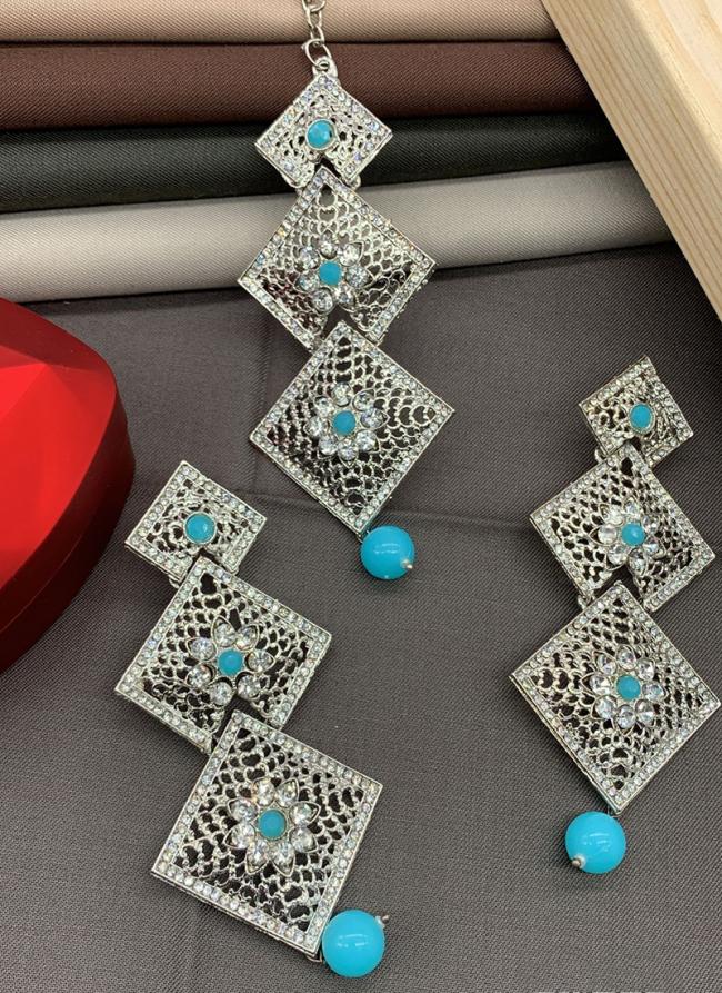 Sky Blue Trible Long Dangle Earrings With Maang Tikka